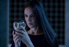 소지섭 대박났다! 수입한 데미무어 주연 '서브스턴스' 50만 돌파