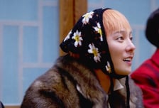 본업으로 잘나가는 지드래곤, 부업 '굿데이'도 반등시킬까