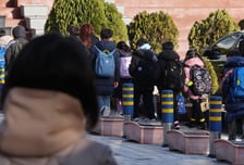 당장 다음주 개학인데…"소아·청소년 독감 발생률, 유행기준의 3배"