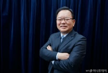 [인터뷰] 김부겸 "김동연·김경수·김두관과 개헌 등 공동행보 논의할 것"
