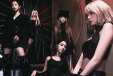 기꺼이 데이고픈 르세라핌의 '핫'한 사랑의 온도 [뉴트랙 쿨리뷰]