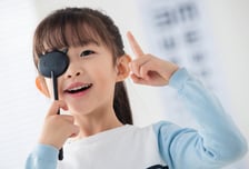 아이 어린데 눈 나빠서 걱정…'화생방 해독제'로 치료한다고?