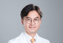 가슴에 혹 없다고 안심하면 큰일?…유방암 위험 5배 높이는 '이 병'