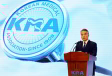 "의대생 1만여명 유급·제적 처리? 의료 미래 없앨 건가" 의협, 쓴소리