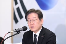 다음 대통령 누구? 이재명 34%·김문수 8%…"무죄 판결에 역풍"