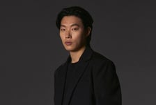 류준열 "'계시록' 속 내 연기, 쑥스러워서 실눈으로 봐" [인터뷰]