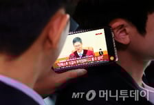 '처단' 당사자 전공의들 "이제 수습의 시간…대화의 장 열리길"