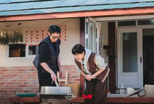 ‘언니네 산지직송2’ 新남매 케미로 완성된 청정 예능의 귀환 [예능 뜯어보기]