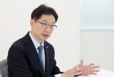 김경수 "국가 재정으로 적극 투자해야...경선, 이제 시작"[인터뷰]