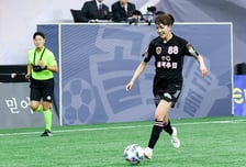 '골때녀' 마시마 유, 하차 김가영 흔적 지우고 '확신의 에이스' 될까