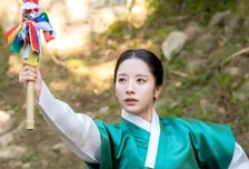 '귀궁' 육성재-김지연, 팔척귀 소환한다!  [오늘밤 TV]