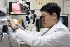 돌 지나도 "엄마" 왜 못 하지…알고보니 선천성 난청?