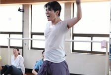 '사당귀' 전현무, 닮은꼴 김준웅의 골반튕기기에 경악  [오늘밤 TV]