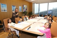 "우리 엄마아빠가 여기서 일하는구나!"…KB운용, 패밀리 오피스데이