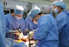 "아들 위험, 내가 죽고 말지" 간 못 받겠다는 아버지…의사가 말한 진실