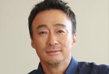 이성민, 10년 몸 담근 호두 떠나 HB로 새 둥지