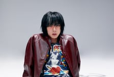 BTS 진, 전 세계에 닿은 '울림'...월드와이드 아이튠즈 앨범·송 1위