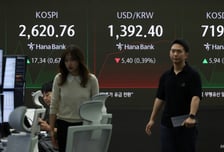 "한국 주식 사자" 외인 매수에 코스피 강세 출발…원전주 강세