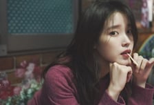 아이유, 새 리메이크 앨범 타이틀곡은 부활의 '네버 엔딩 스토리'