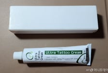 [단독]"중국서 몰래 들여와 10배 뻥튀기"…불법 도구 판치는 문신업계