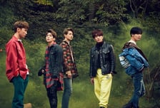 시간을 건너온 종현, 다시 돌아간 완전체 샤이니의 시계 [뉴트랙 쿨리뷰]