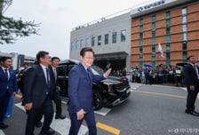 필수의료 강화는 '반색' 의사 늘리기는 '반감'…안갯속 의정갈등