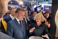 나노엔텍-로레알, 피부 분석기 공개…마크롱도 현장 방문