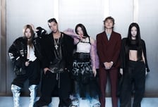 테디의 올데이 프로젝트vs싸이의 베이비돈크라이, 정식 데뷔 격돌