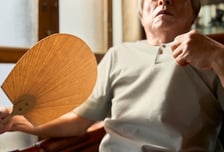 "항암치료 받았는데 폭염에 더 지쳐" 암환자 '이 시간대' 햇빛 피하세요