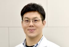 증상도 없이 찾아오는 '이 암'…"종양 커지면 소변색 달라져"