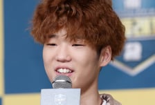 [단독] 래퍼 김하온 '피가 모자라', '선정적 가사'로 KBS 가요심의 부적격