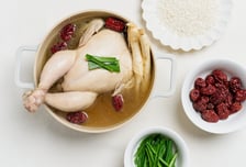 복날엔 무조건 삼계탕?…"먹으면 안좋은 몸 있다" 반전 상식