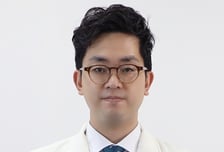 파도타기하다 '삐끗'…"파스론 못 버텨" 병원 갔더니 '이 병'이었다