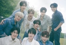 제로베이스원, 재계약설 솔솔..웨이크원 "논의중"