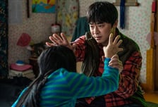 ''좀비딸', 광복절 연휴에 올해 최고흥행작+400만 돌파 두마리 토끼 잡나?