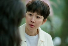 사랑 주는 게 장기인 인간미 만렙 염정아의 '첫, 사랑을 위하여'