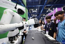 사람 대신 웃은 로봇…'노란봉투법' 올라 타고 상한가 찍었다