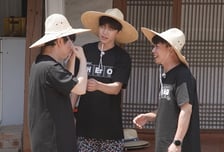 '섬총각 영웅' 임영웅, 히어로가 울었다...오열한 사연은?