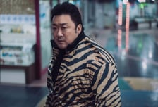 '마동석 유니버스'의 추락...이러면 '범죄도시'도 위험하다 [IZE 진단]