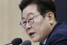 강소기업들 만난 이재명 대통령 "AI에 일자리 사라져? 걱정 말라"