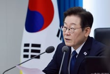 이재명 대통령 "보안사고 반복 기업, 강력 대처"…민생행보에 지지율↑