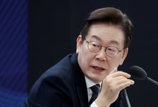 구금 한국인 300명 풀려난다…대미 투자 비자 딜레마 수면 위로