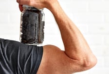 '변비 특효 푸룬' 매일 10알 먹은 남성, 뜻밖의 효과 '이곳' 굵어졌다