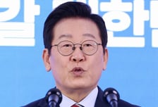 이재명 대통령 "AI 3대 강국 비전, 정부가 전략적 투자로 뒷받침"