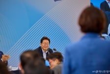 [속보]이재명 대통령, 12일 강원도민 200명과 '타운홀미팅'