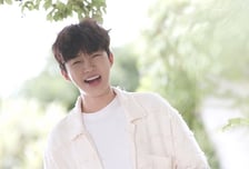 '섬총각 영웅' 임영웅, 깜짝 콘서트→칼 뽑았다 '뼈발골 먹방쇼'