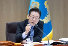 [속보]이재명 대통령, 美 구금 사태에 "반복 않도록 제도개선 신속 추진"