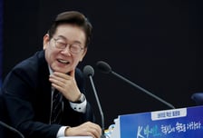 "절제하는 리더, 만기친람은 부담"...전문가가 본 이재명 대통령 리더십