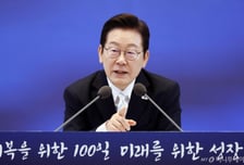 [속보]이재명 대통령 "국가부채, 재정관료 걱정하길래 설득…마지막 지지율 중요"