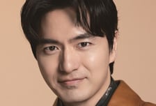 이진욱 "신인 때부터 웃지 말라는 말 많이 들었죠" [인터뷰]